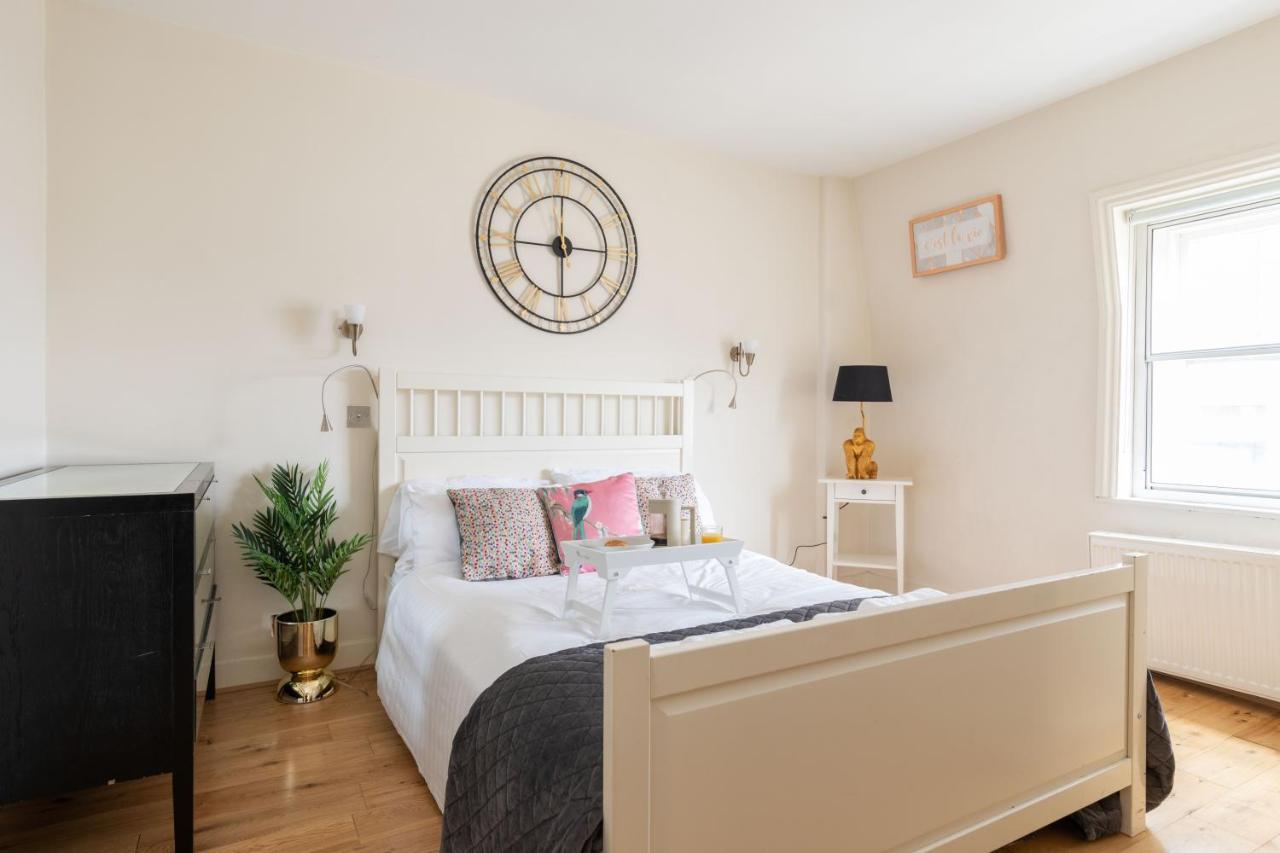 Spacious 1 Bed Oxford Street Apartment - Sleeps 4 Londra Dış mekan fotoğraf